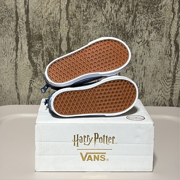VANS Authentic x Harry Potter SK8-HI ZIP Blue Glitter Kids VN0A4BV1V3R - Picture 6 of 7